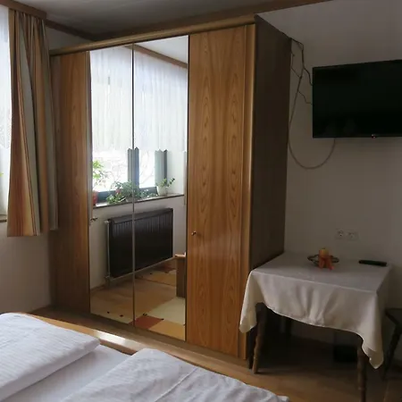 ホームステイ Gaestehaus Wasserburger *